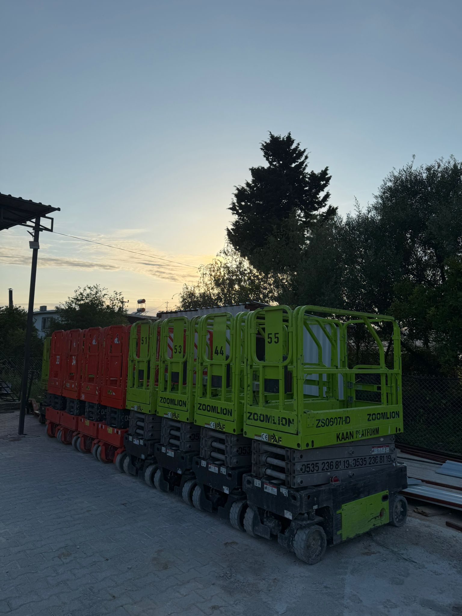 Akülü Makaslı Platform Antalya kiralama hizmeti